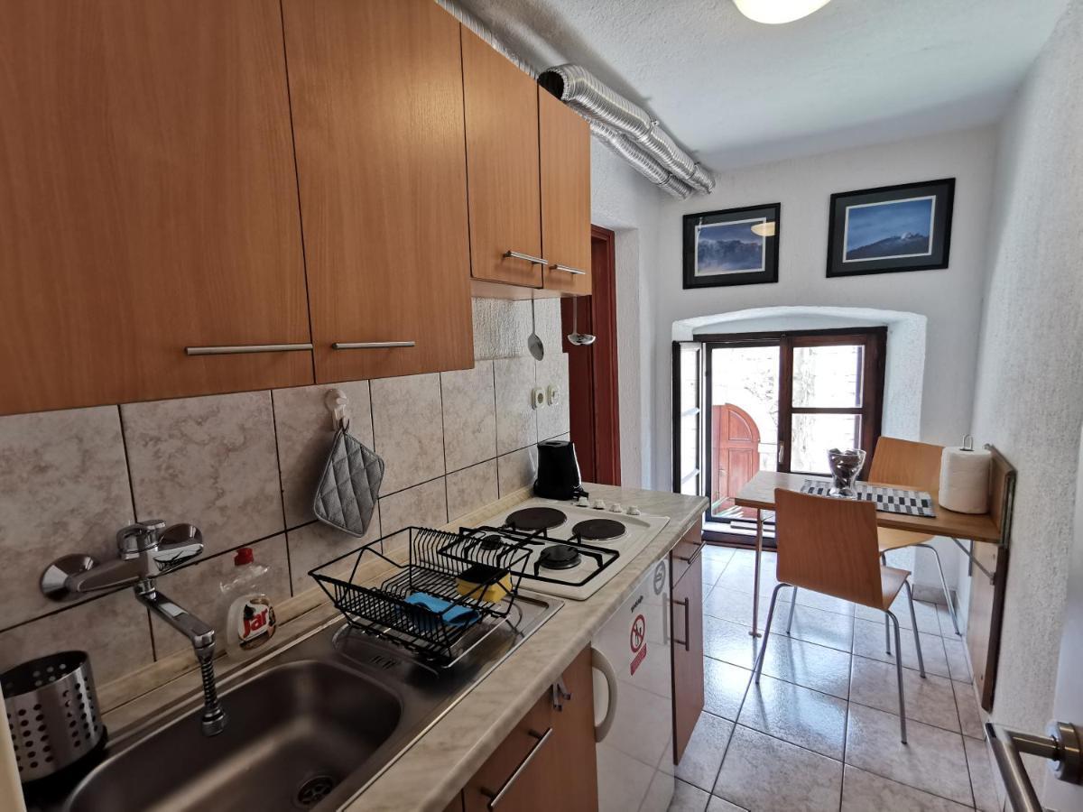 Studio Apartman Galerija Buzet Eksteriør billede